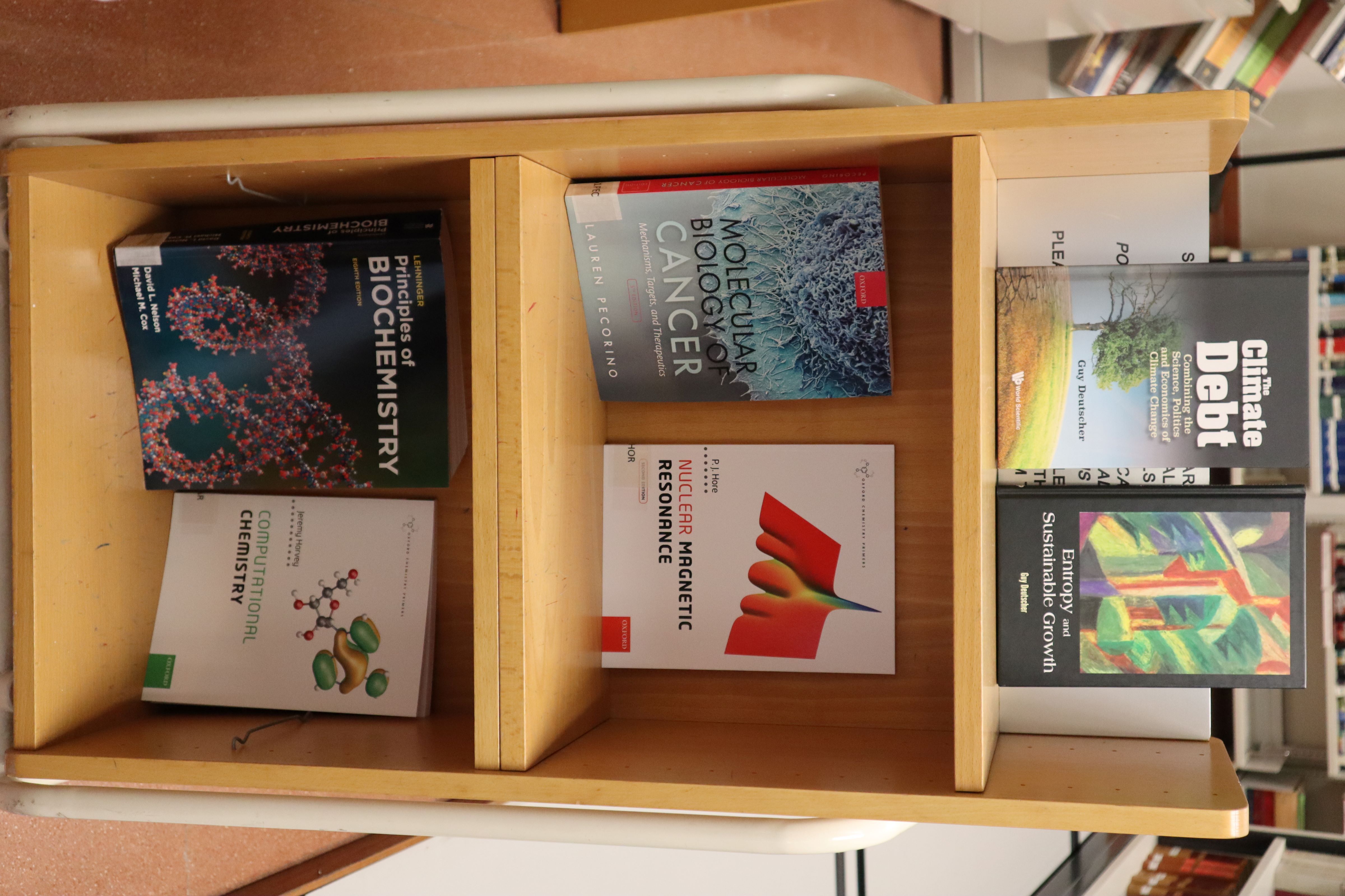 2507071 Newbooks 1