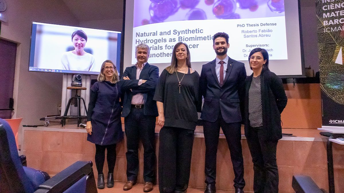 A portrait of Kaori Sugihara (who is present remotely, on a screen), Imma Ratera, Jesus Maria Izco Zaratiegui, Ana Paula Candiota Silveira, Roberto Fabião Santos Abreu and Judith Guasch