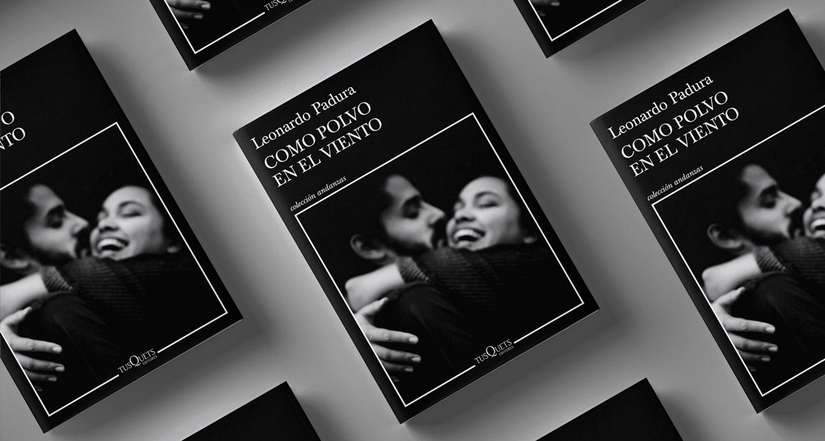 A mock up of many copies of the book "Como polvo en el viento"