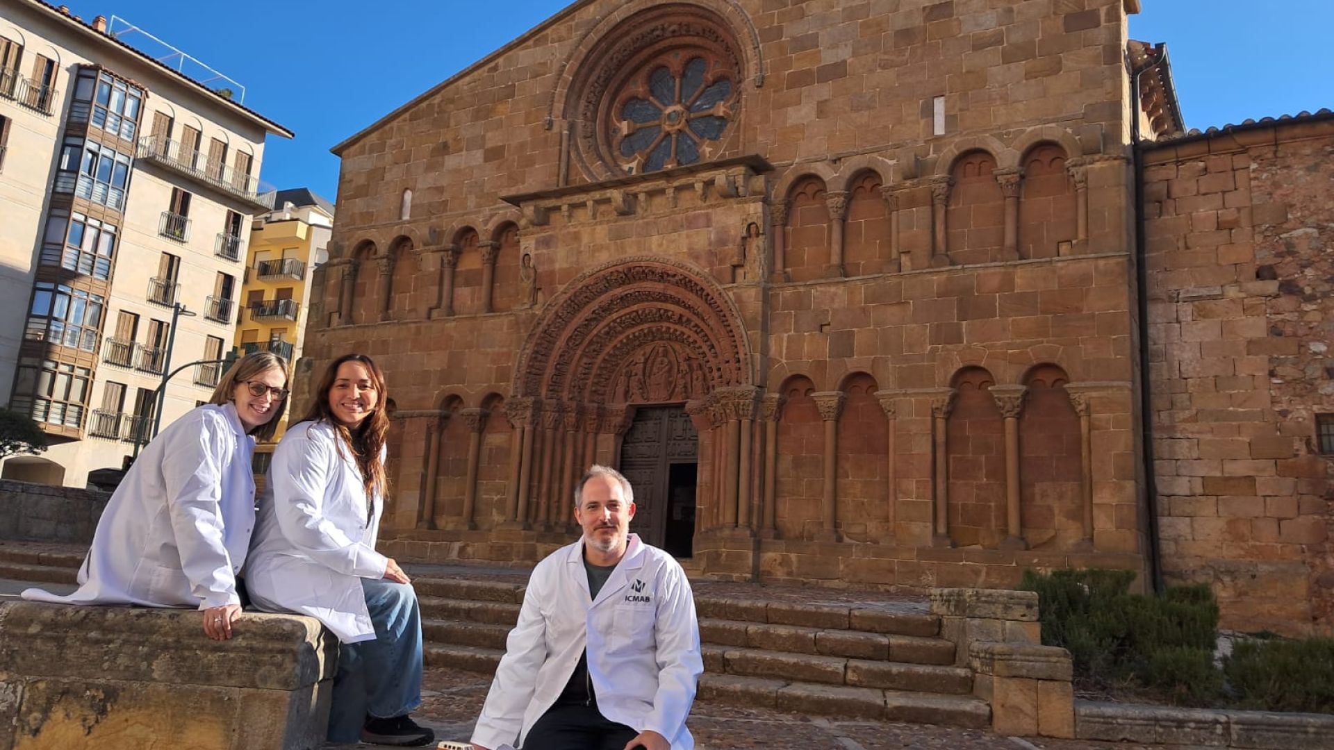 Judith Oró, Stefania Sandoval and Daniel Martín in Soria | ICMAB-CSIC