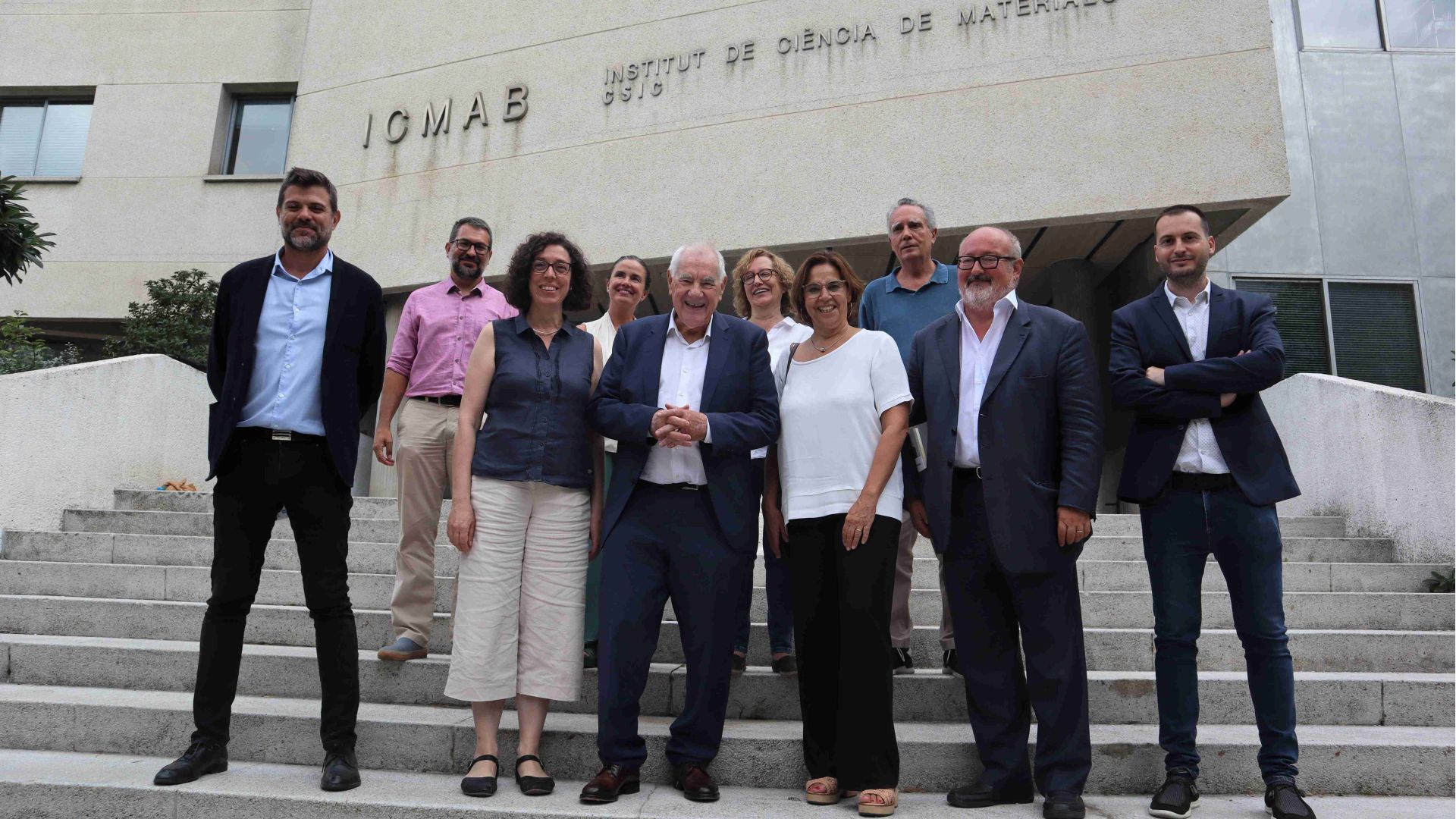 Visit of the Parliament and Congress members at ICMAB | ICMAB-CSIC