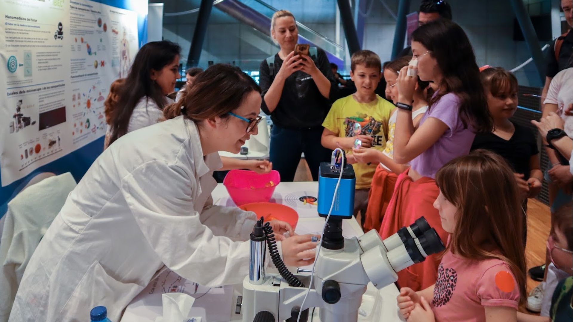 Fira Recerca en Directe in CosmoCaixa Barcelona | ICMAB, CSIC