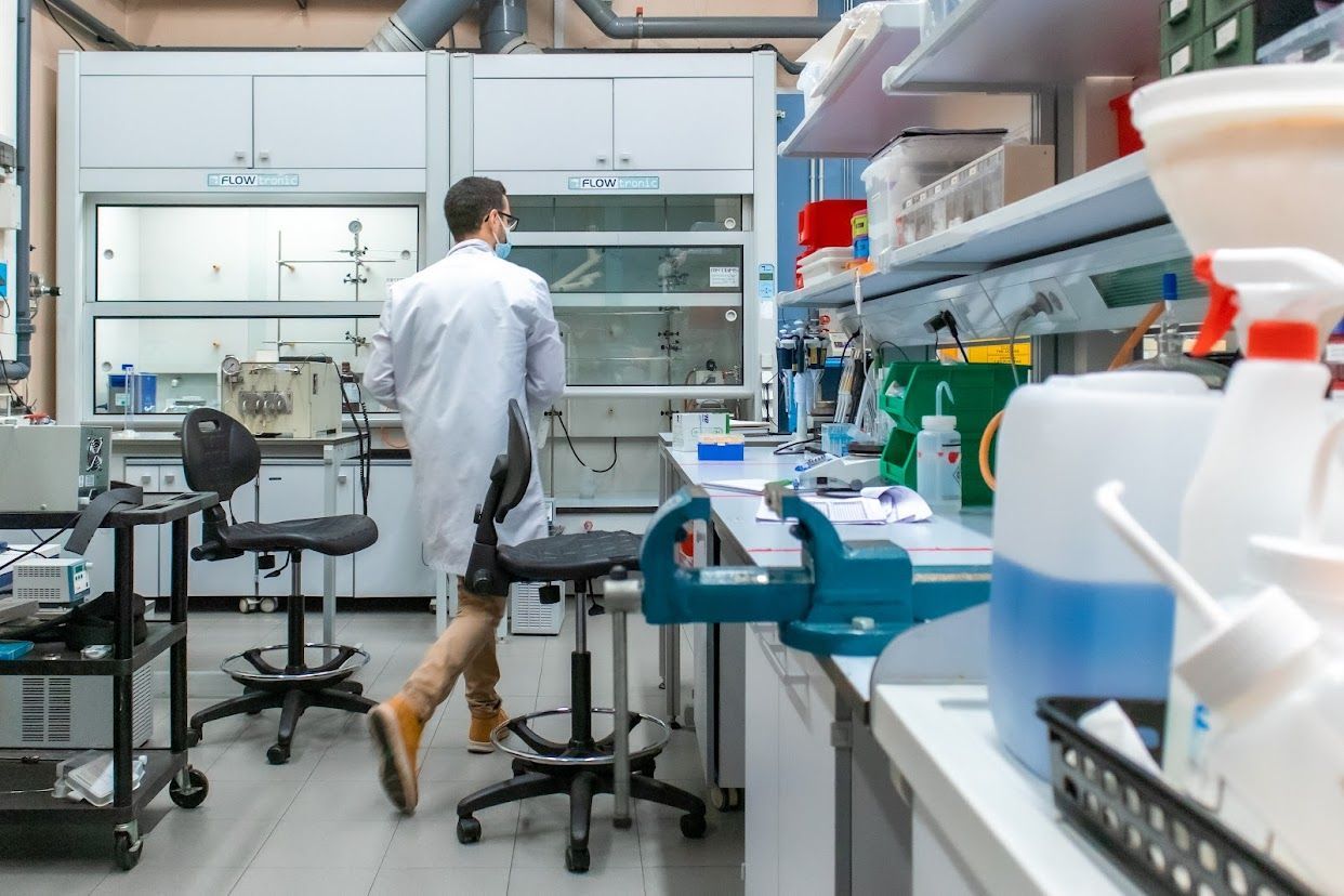 Soft Service / U6 Nanbiosis Lab | ICMAB