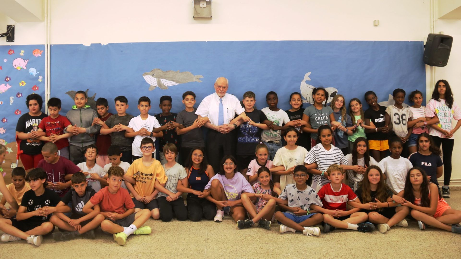 Sir Fraser Stoddart during the visit at José Echegaray School in June 2023