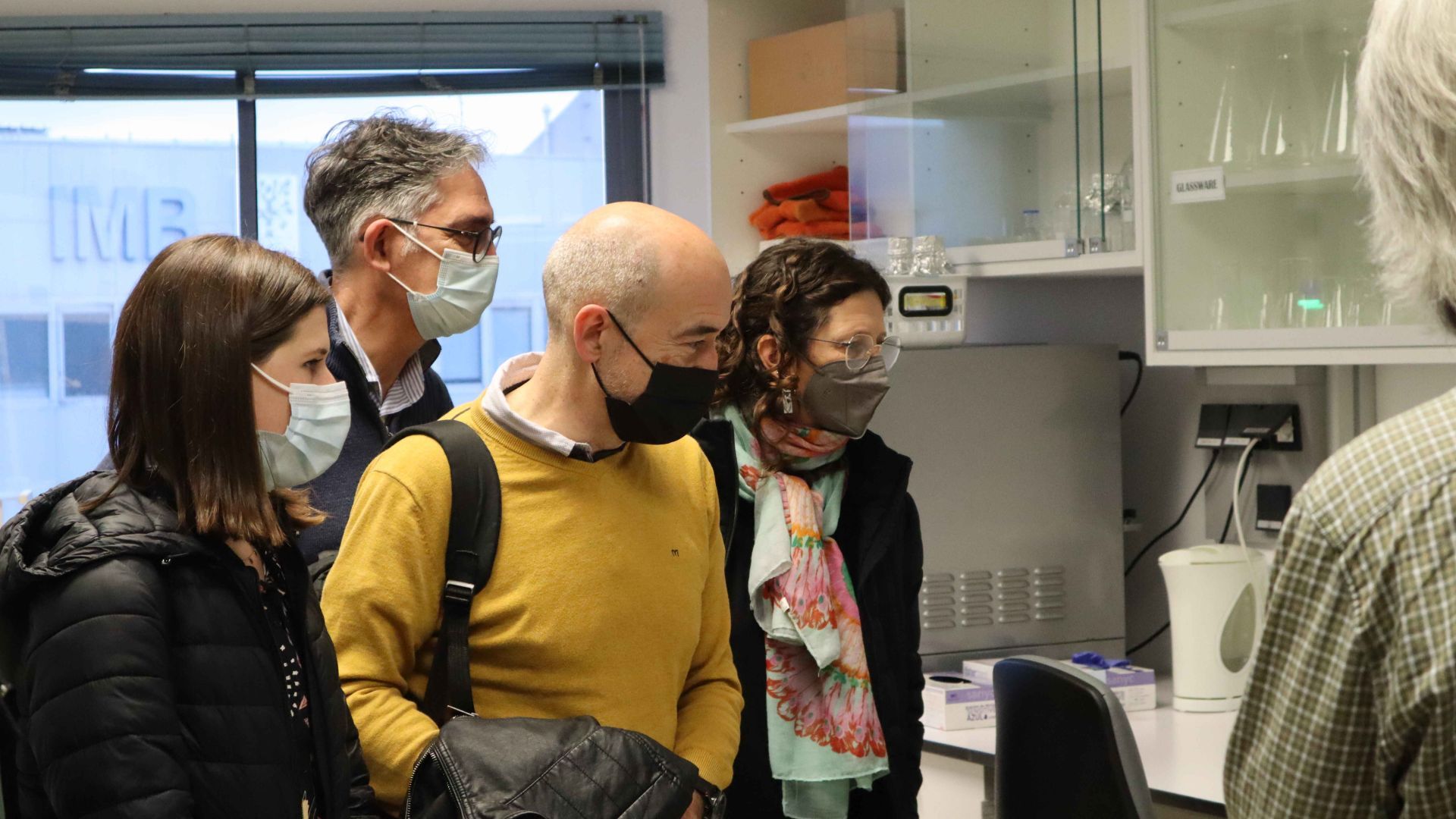 Clúster MAV group visit at ICMAB | ICMAB