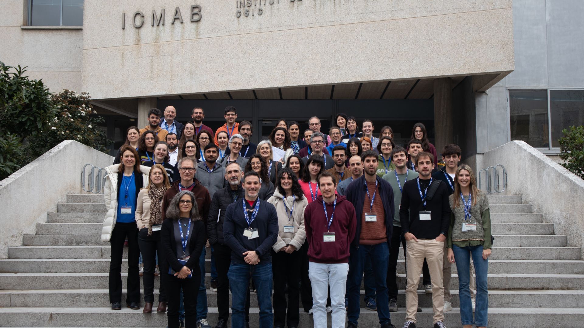 Group photo of the Bi(o)lateral Day ICMAB and IMB-CNM | ICMAB-CSIC